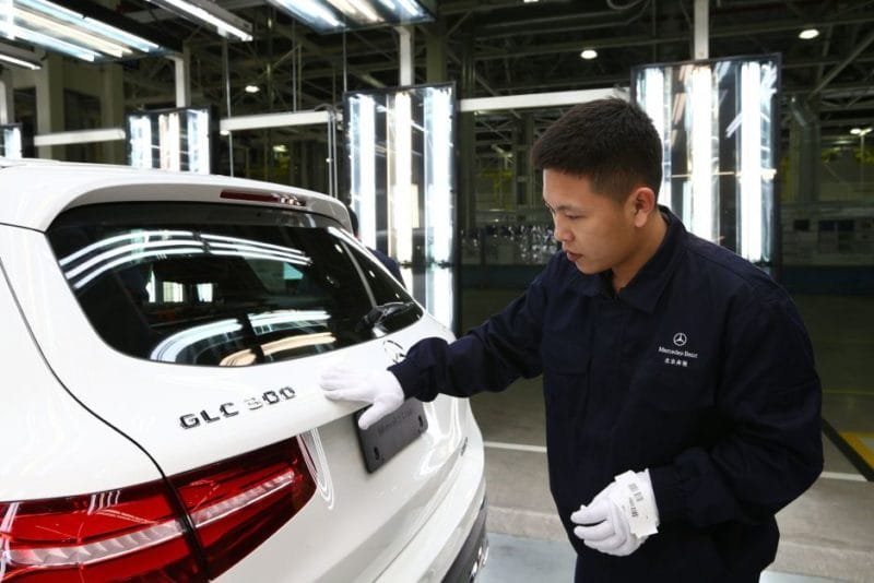 remium Hersteller senken Preise in China
