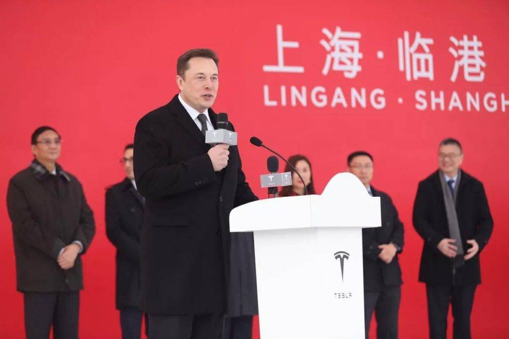 Elon Musk bei der Ground Breaking Zeremonie in Shanghai